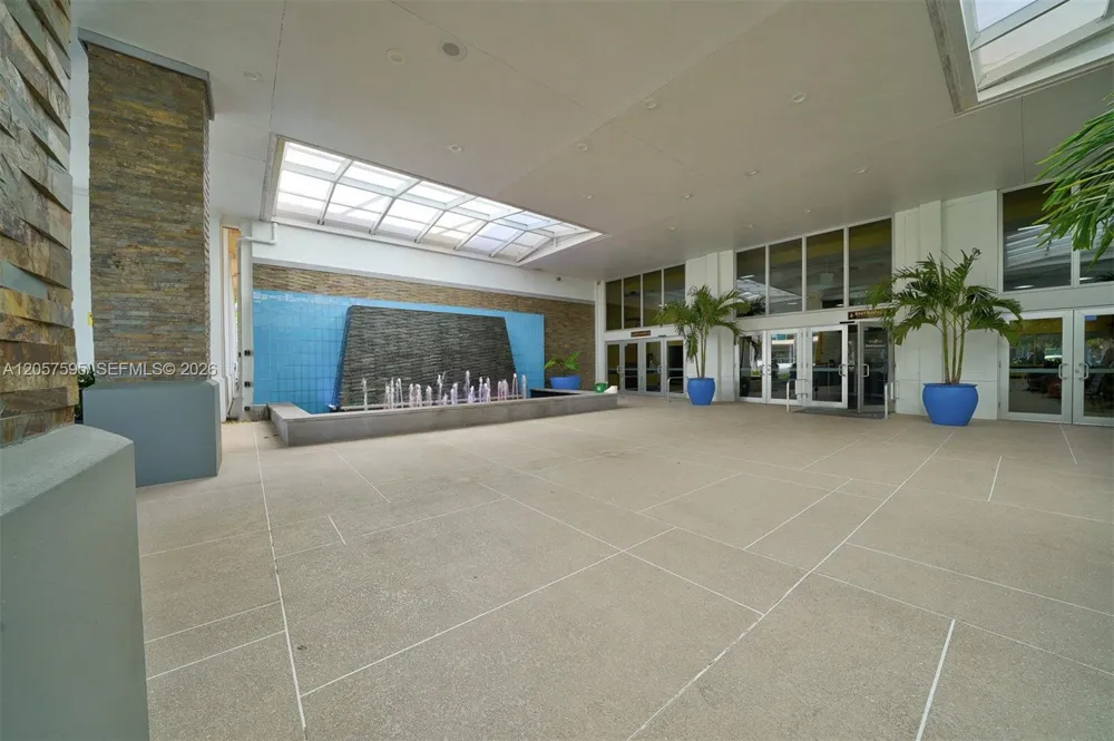 7449 Devon Dr #207 Tamarac, FL 33321