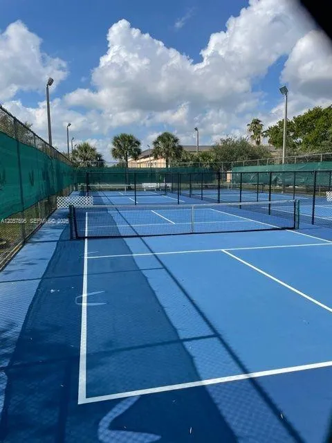 7449 Devon Dr #207 Tamarac, FL 33321