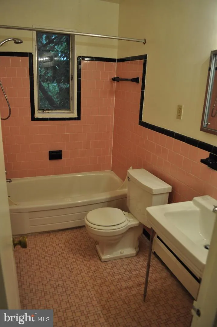 1601 19TH STREET #301 Arlington, VA 22209