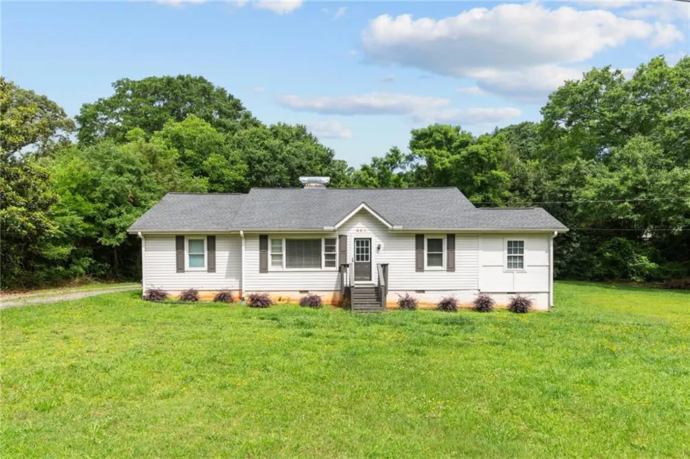 641 Highway 23 NW Suwanee, GA 30024