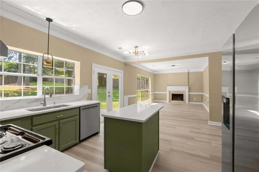 2010 Buckley Trail Snellville, GA 30078
