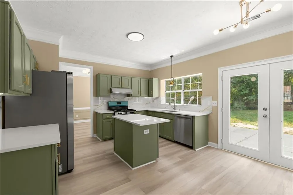 2010 Buckley Trail Snellville, GA 30078