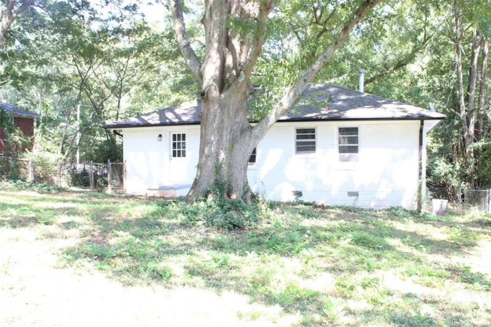 5565 cypress Drive Forest Park, GA 30297