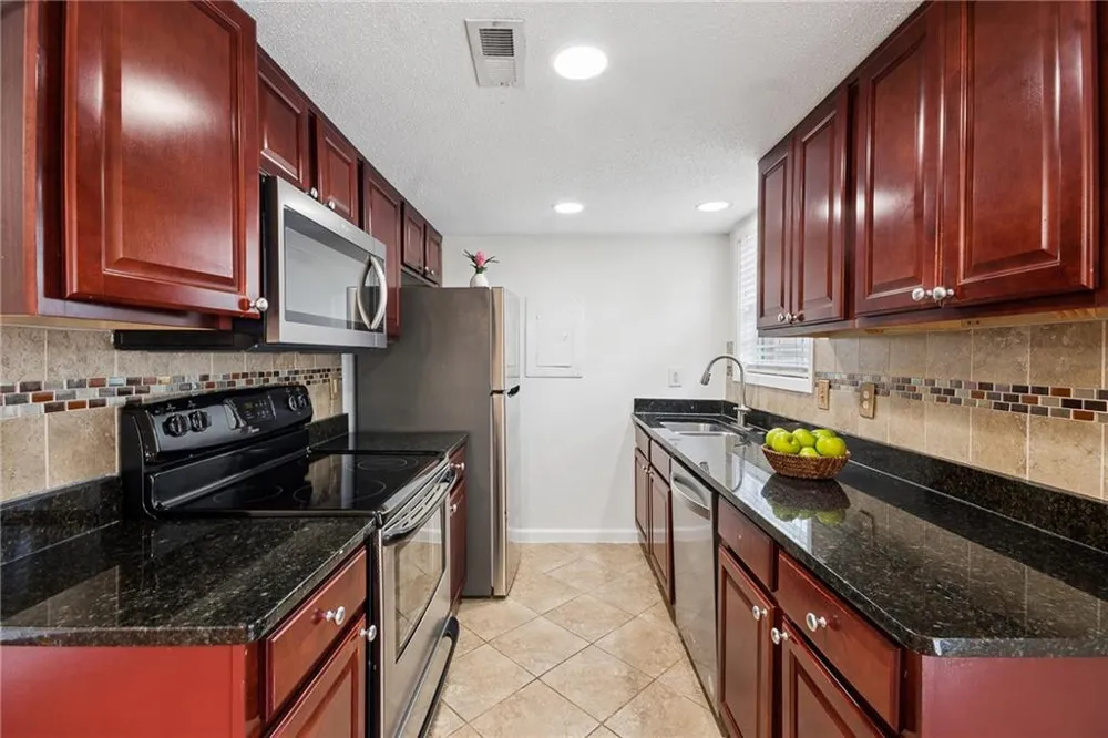6900 Roswell Road #B5 Sandy Springs, GA 30328