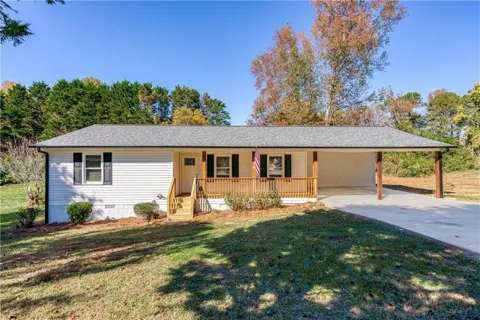 130 Glory Lane