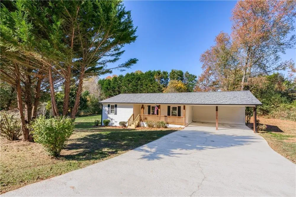 130 Glory Lane Mount Airy, GA 30563