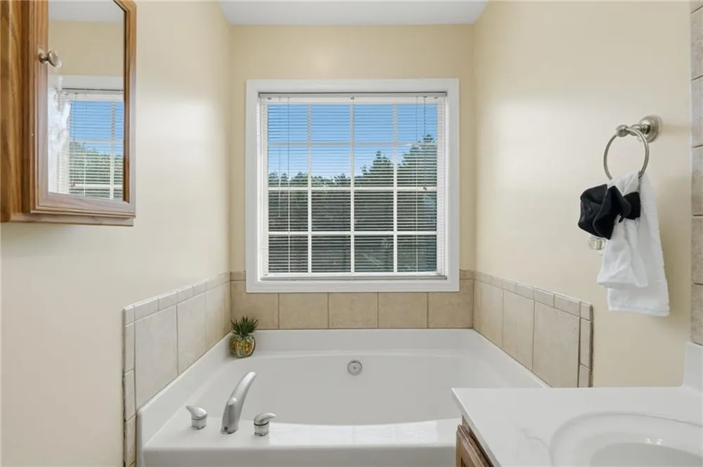251 Derby Court Acworth, GA 30102