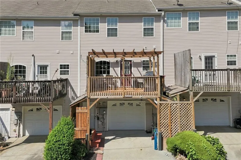 251 Derby Court Acworth, GA 30102