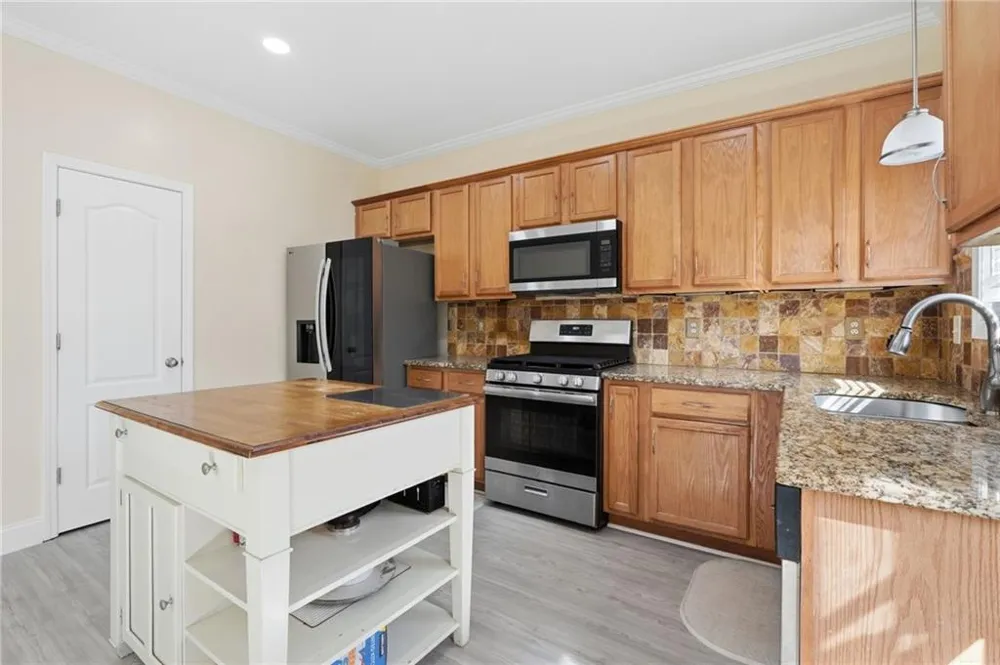 251 Derby Court Acworth, GA 30102