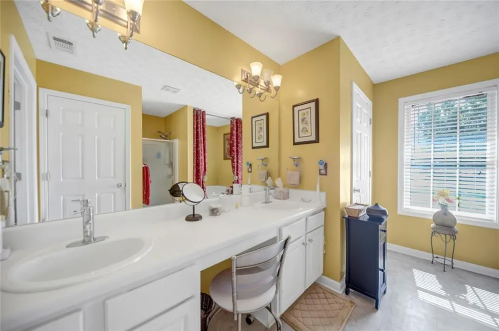 3202 Kittery Drive Snellville, GA 30039