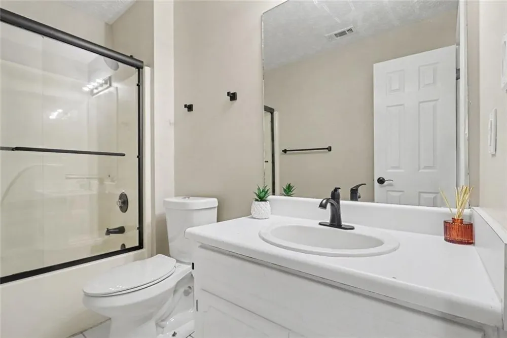 37 Greentree Drive Newnan, GA 30265