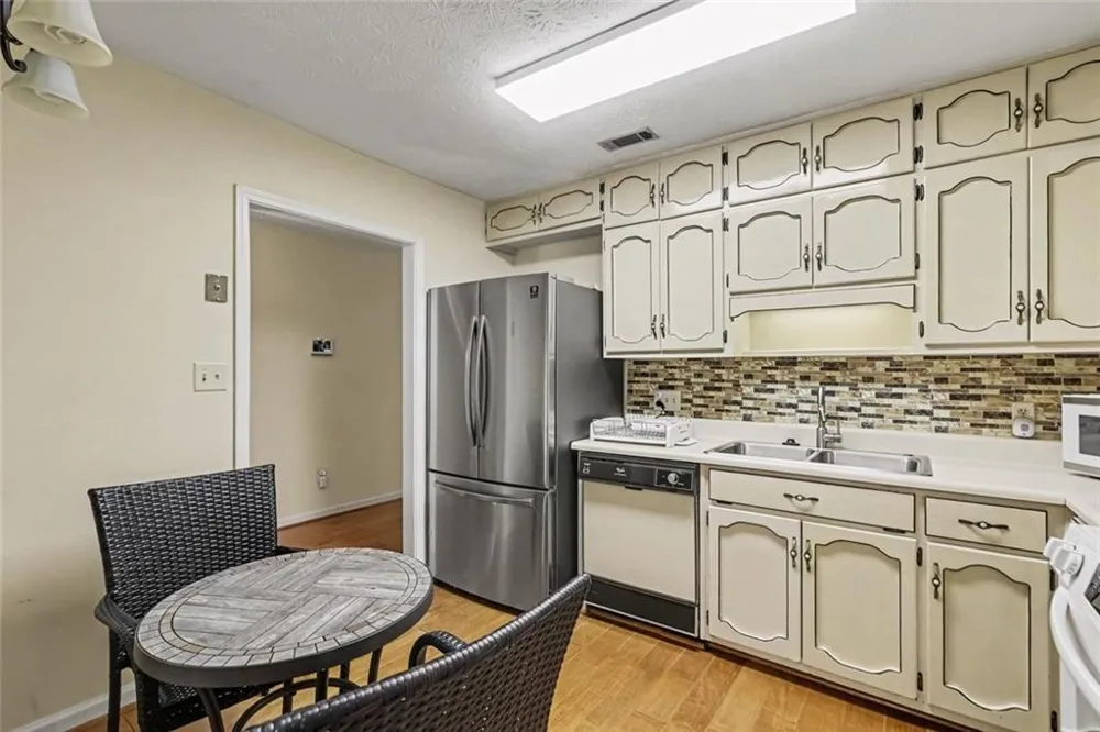 7107 Forest Lane Union City, GA 30291