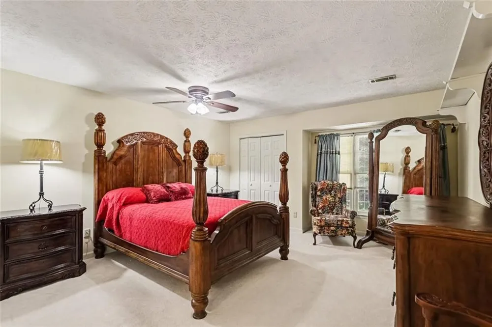 7107 Forest Lane Union City, GA 30291