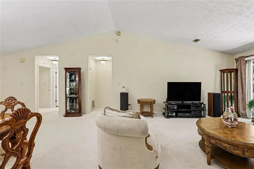 7107 Forest Lane Union City, GA 30291