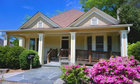 750 East Main Street