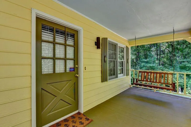 1811 High Ridge Drive SW Conyers, GA 30094