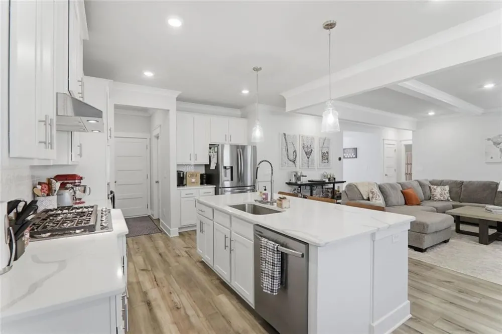 22 Winding Rose Drive Hoschton, GA 30548