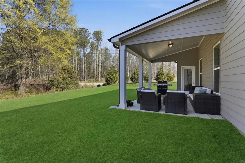 22 Winding Rose Drive Hoschton, GA 30548