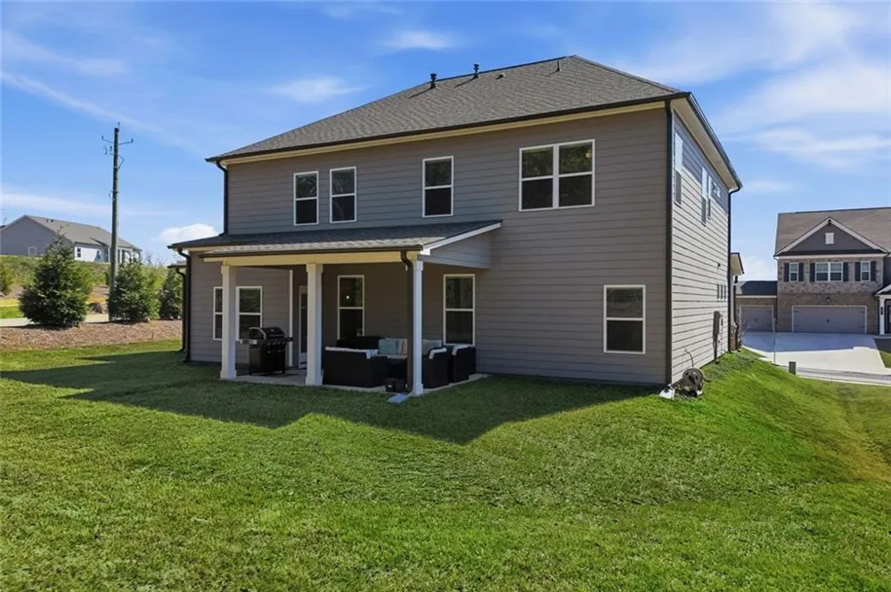 22 Winding Rose Drive Hoschton, GA 30548