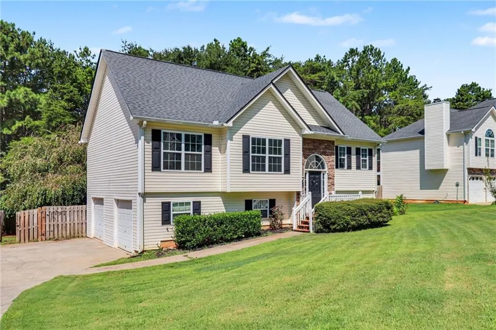 20 Hopkins Breeze Adairsville, GA 30103