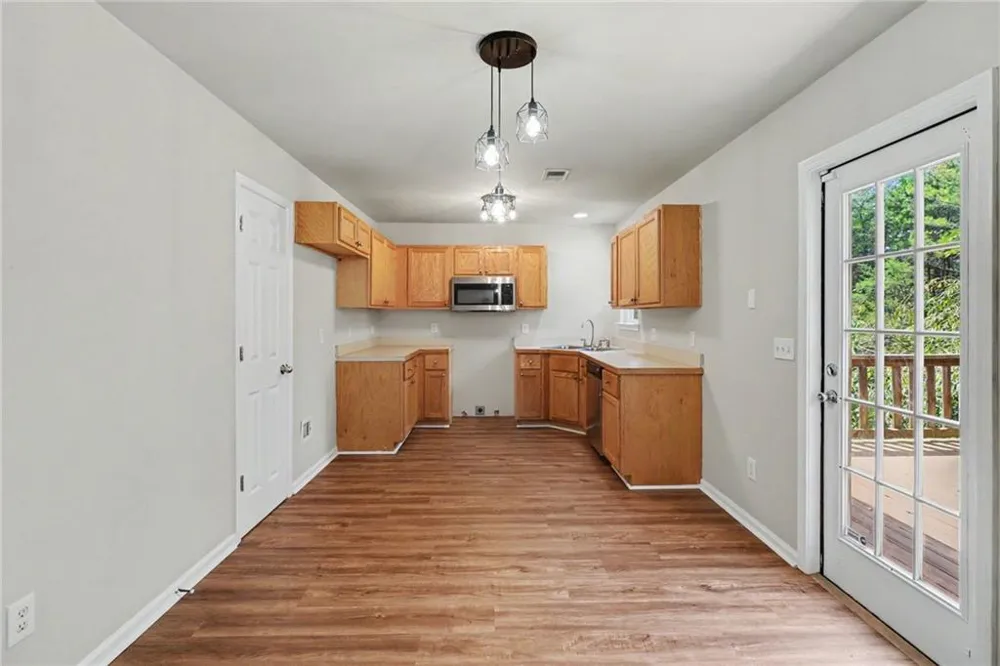 20 Hopkins Breeze Adairsville, GA 30103