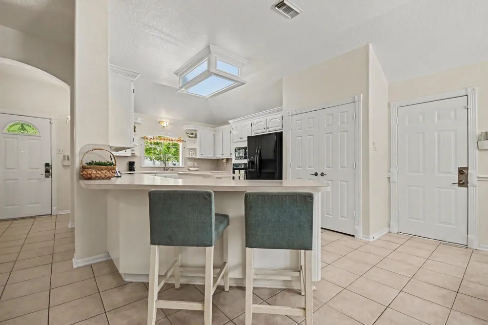142 Happy Hollow Street Alvin, TX 77511