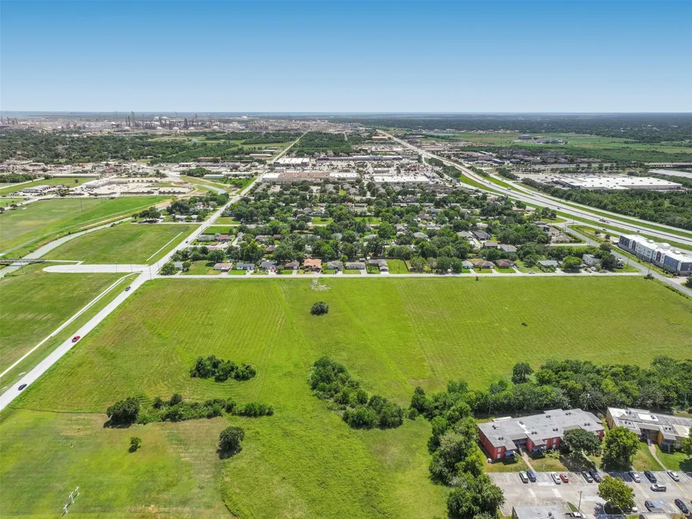 Cherry Avenue Texas City, TX 77591