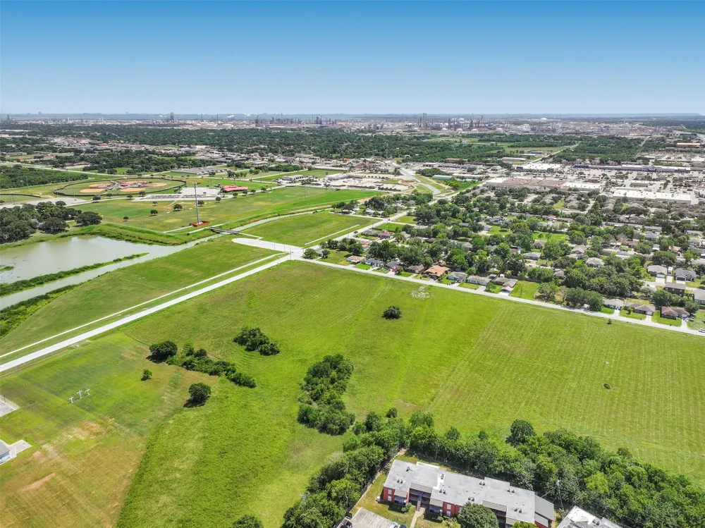 Cherry Avenue Texas City, TX 77591