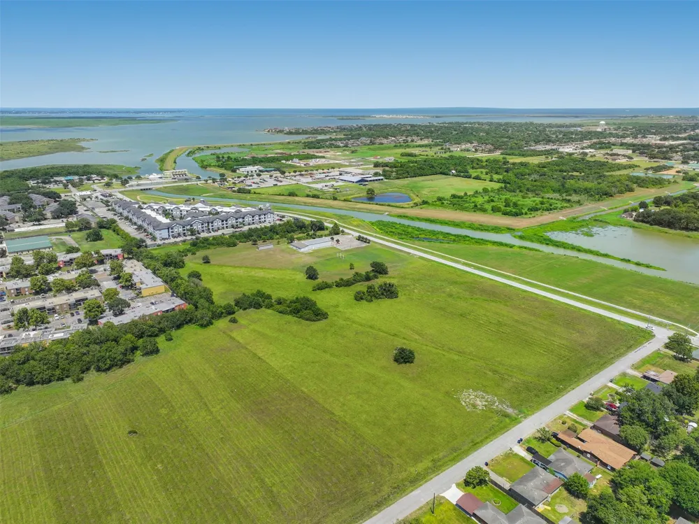 Cherry Avenue Texas City, TX 77591