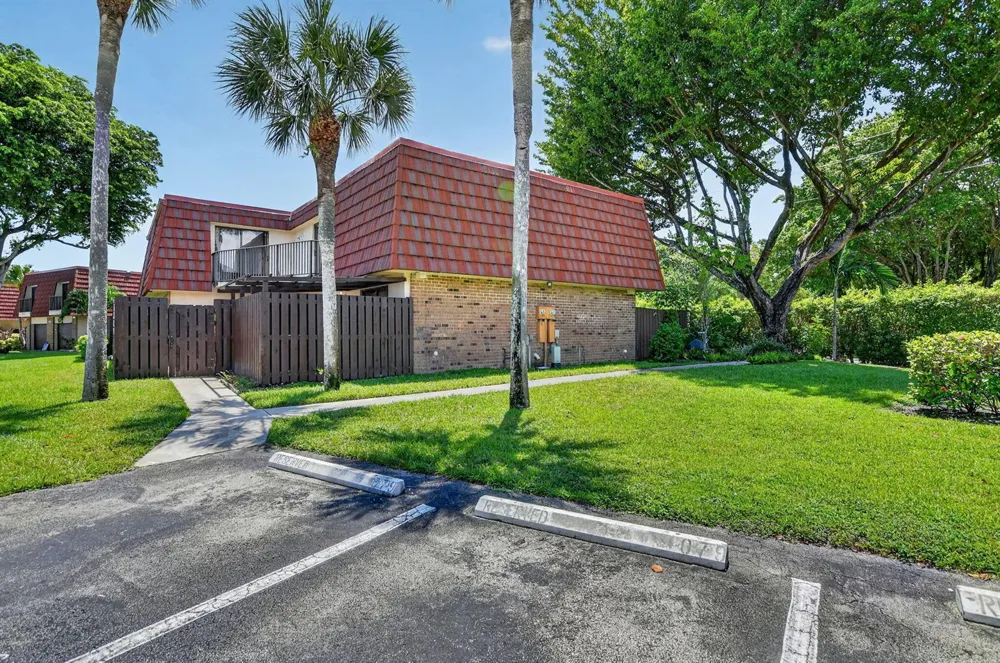 8558 Boca Rio Drive Boca Raton, FL 33433
