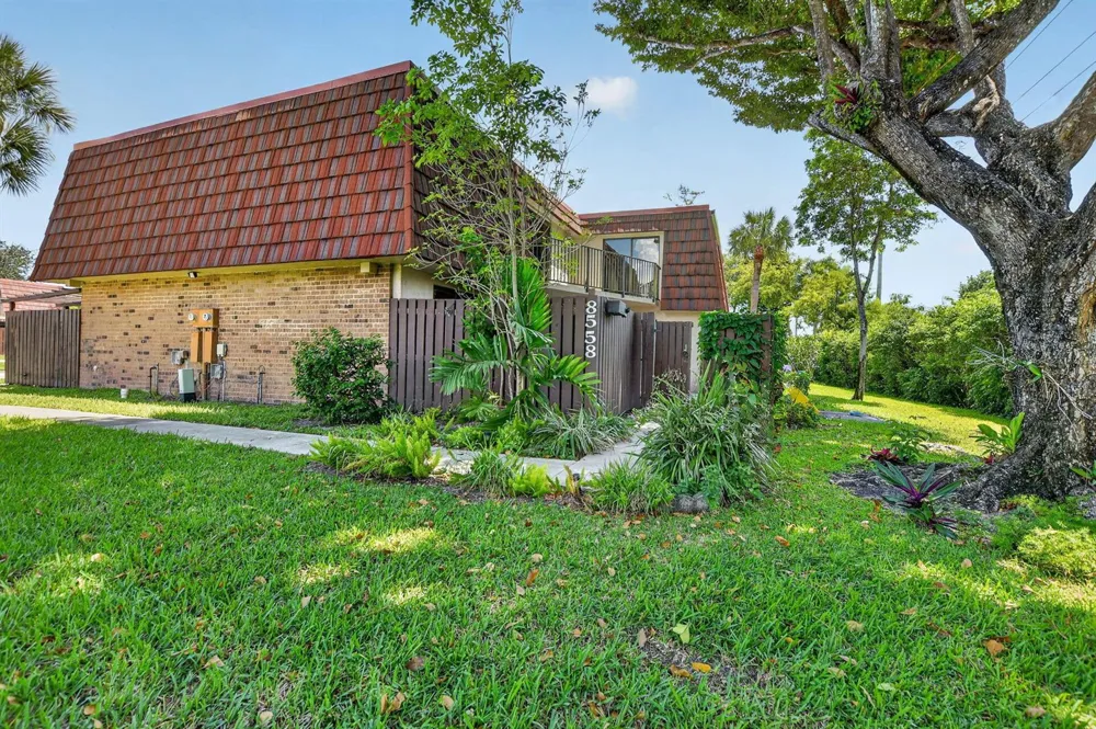 8558 Boca Rio Drive Boca Raton, FL 33433