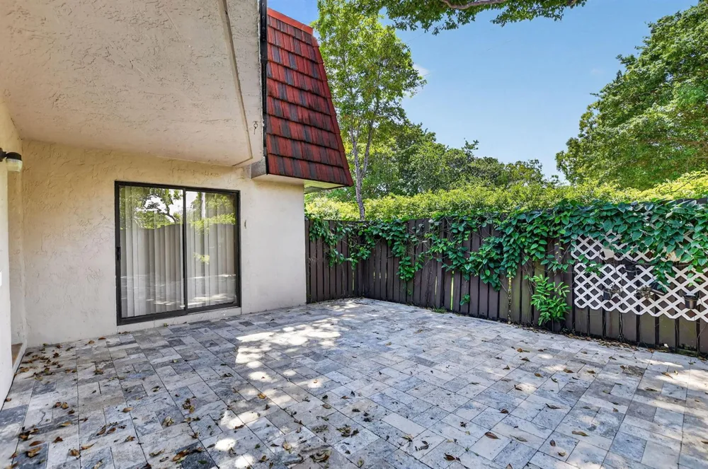 8558 Boca Rio Drive Boca Raton, FL 33433