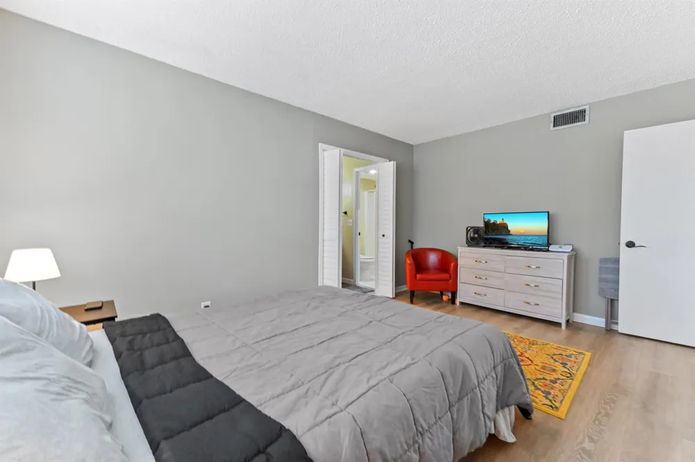 198 Lake Frances Drive #198 West Palm Beach, FL 33411
