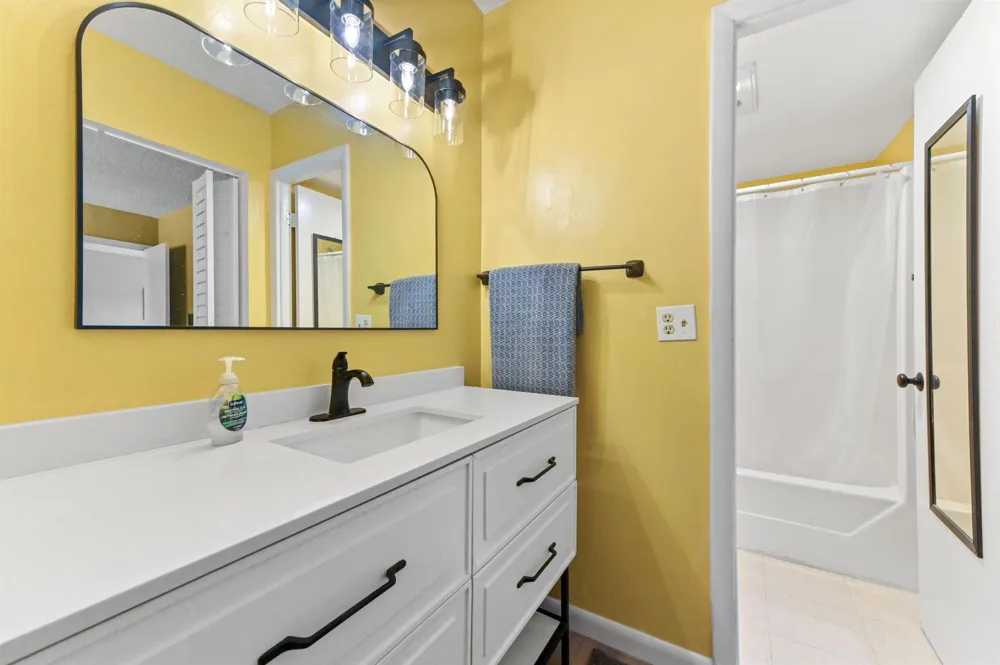 198 Lake Frances Drive #198 West Palm Beach, FL 33411