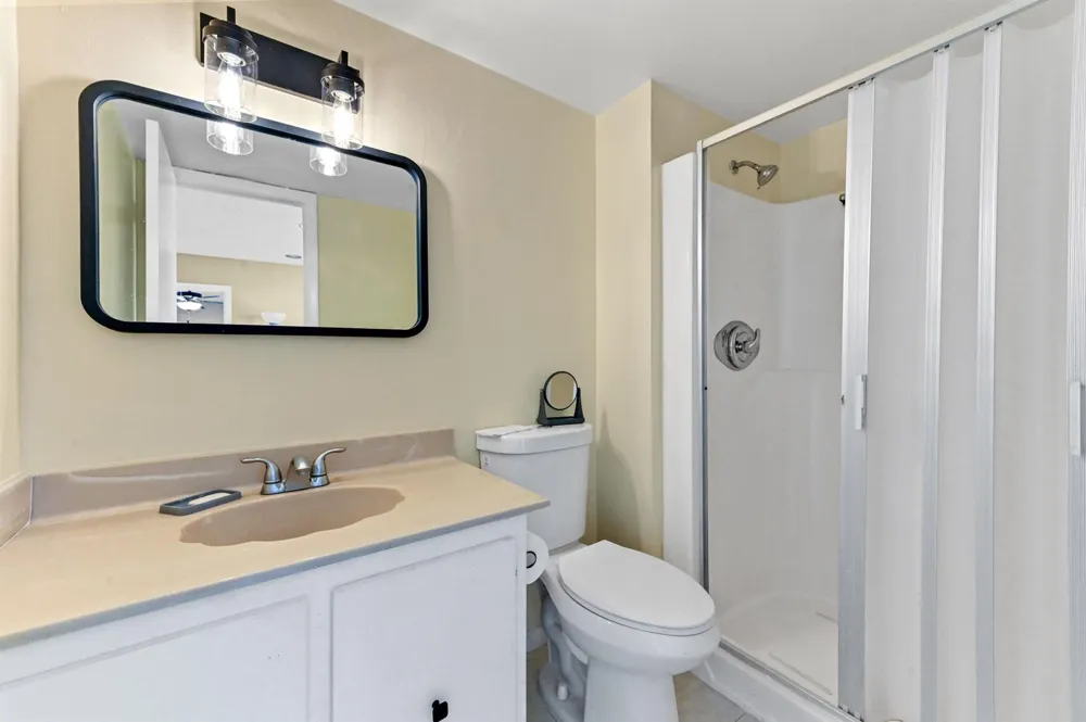198 Lake Frances Drive #198 West Palm Beach, FL 33411