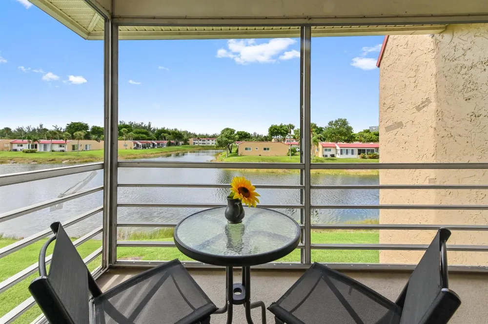 198 Lake Frances Drive #198 West Palm Beach, FL 33411