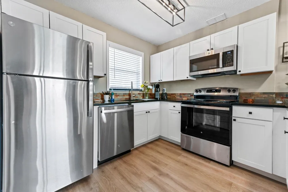 198 Lake Frances Drive #198 West Palm Beach, FL 33411