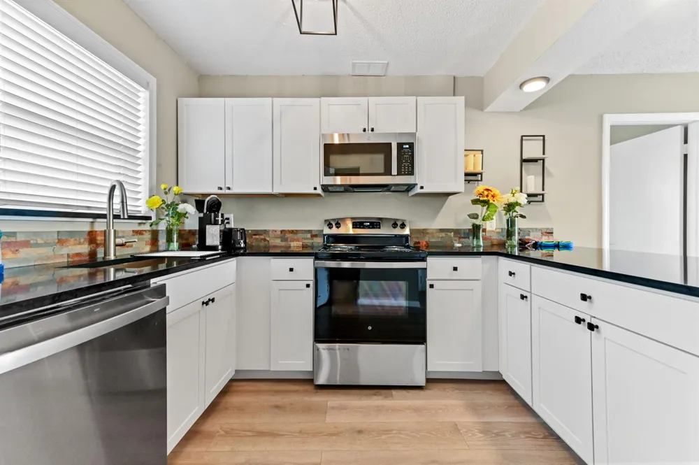 198 Lake Frances Drive #198 West Palm Beach, FL 33411