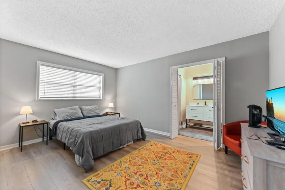 198 Lake Frances Drive #198 West Palm Beach, FL 33411