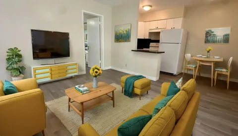 505 NE 4th Avenue #2