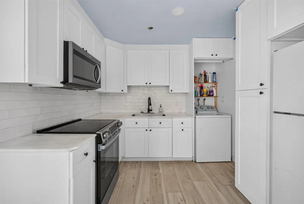 1028 36TH STREET West Palm Beach, FL 33407