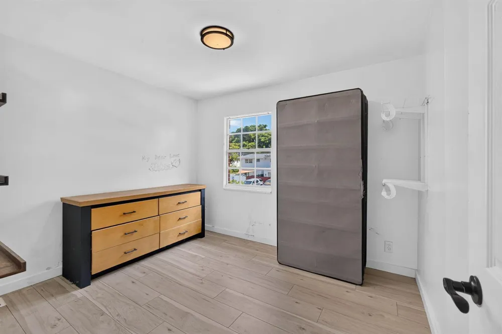 1028 36TH STREET West Palm Beach, FL 33407