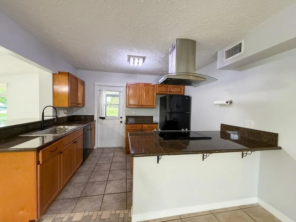 1480 6th Avenue Vero Beach, FL 32960