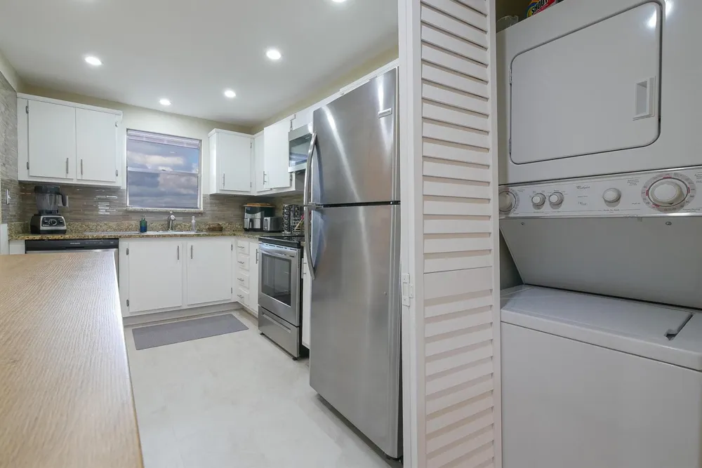 6080 NW 44th Street NW #Apt 414 Lauderhill, FL 33319