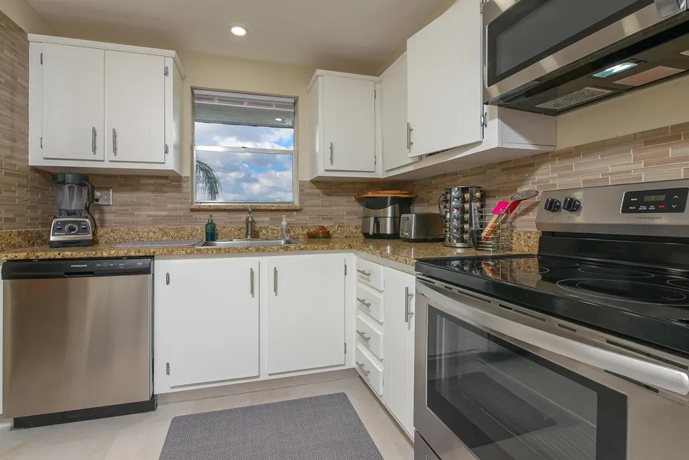 6080 NW 44th Street NW #Apt 414 Lauderhill, FL 33319