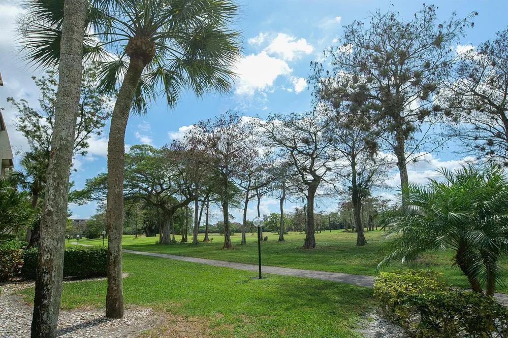 6080 NW 44th Street NW #Apt 414 Lauderhill, FL 33319