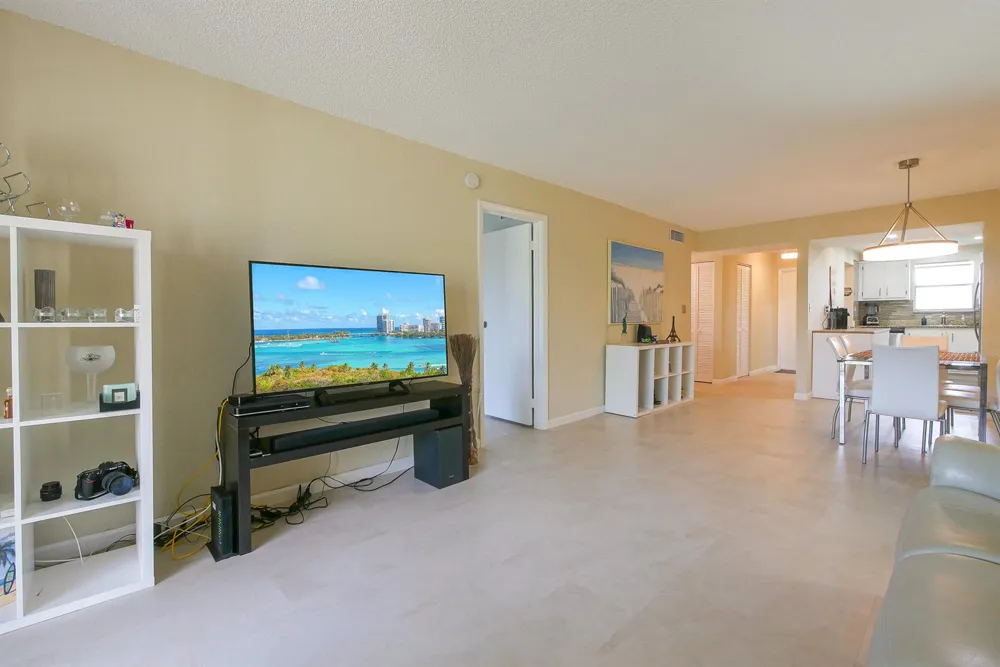 6080 NW 44th Street NW #Apt 414 Lauderhill, FL 33319