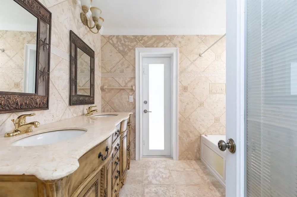 2557 SW 14TH COURT Deerfield Beach, FL 33442