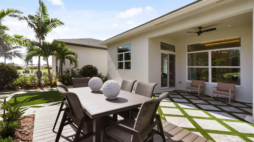 132 SE VIA TIRSO Port St. Lucie, FL 34952