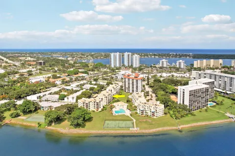 372 Golfview Road #403